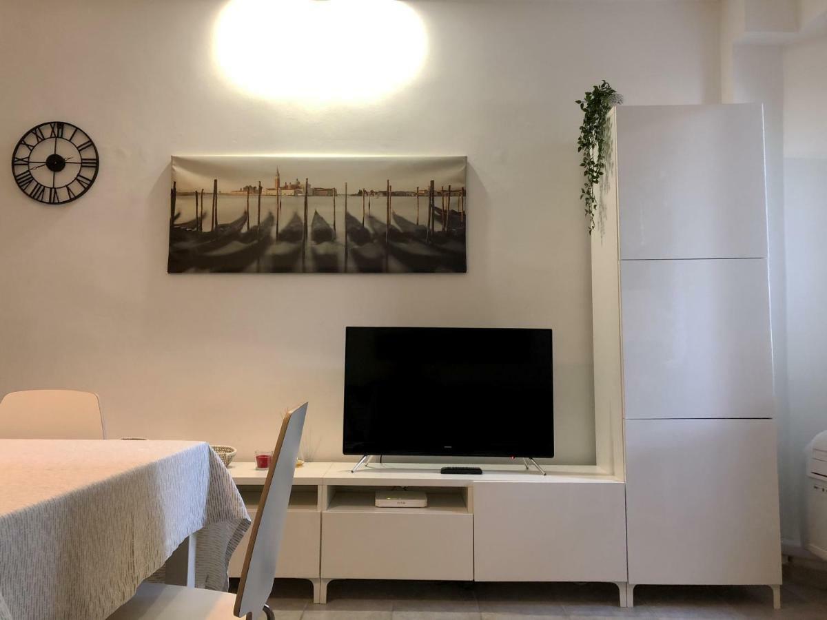 Cadillac Apartment Venecia Exterior foto